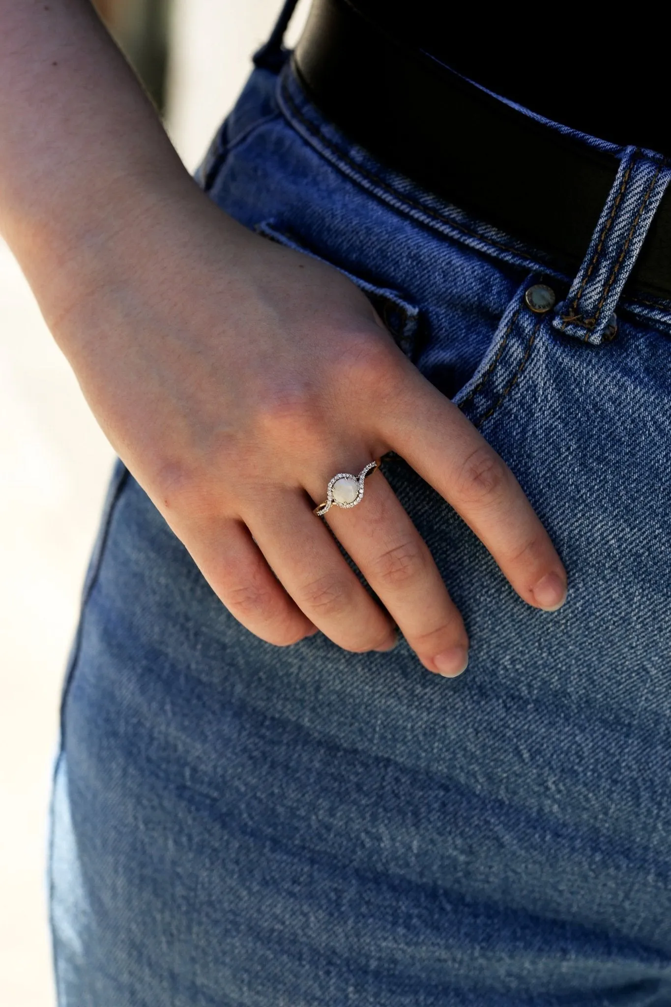 9ct Yellow Gold Opal and CZ Ring