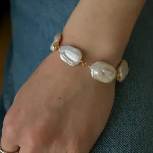 Inspire Designs Precious Pearl Bracelet