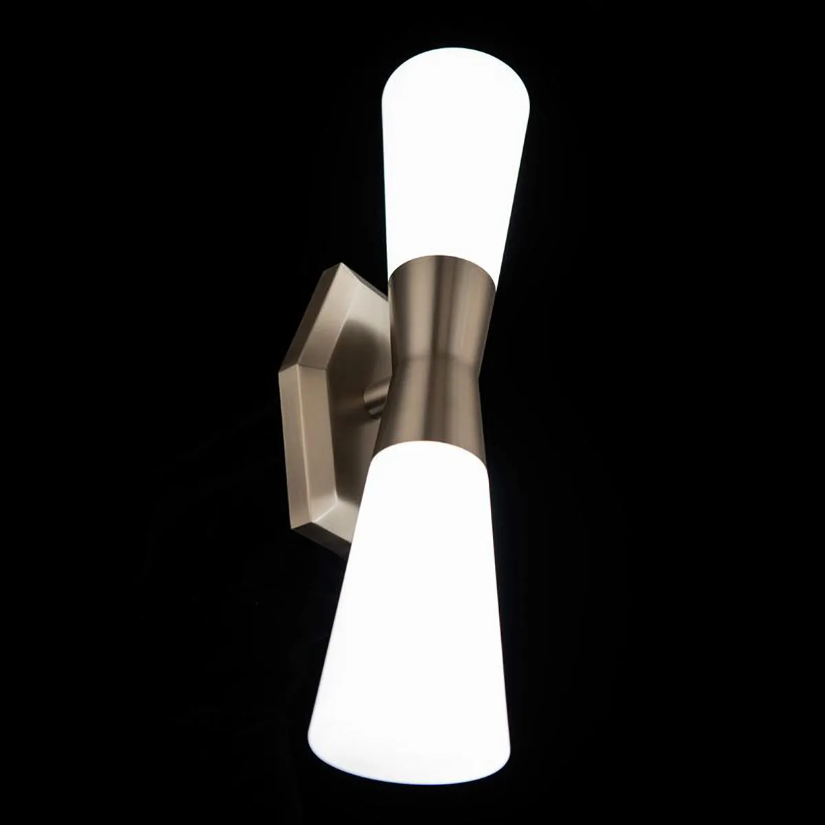 Locke LED Wall Sconce