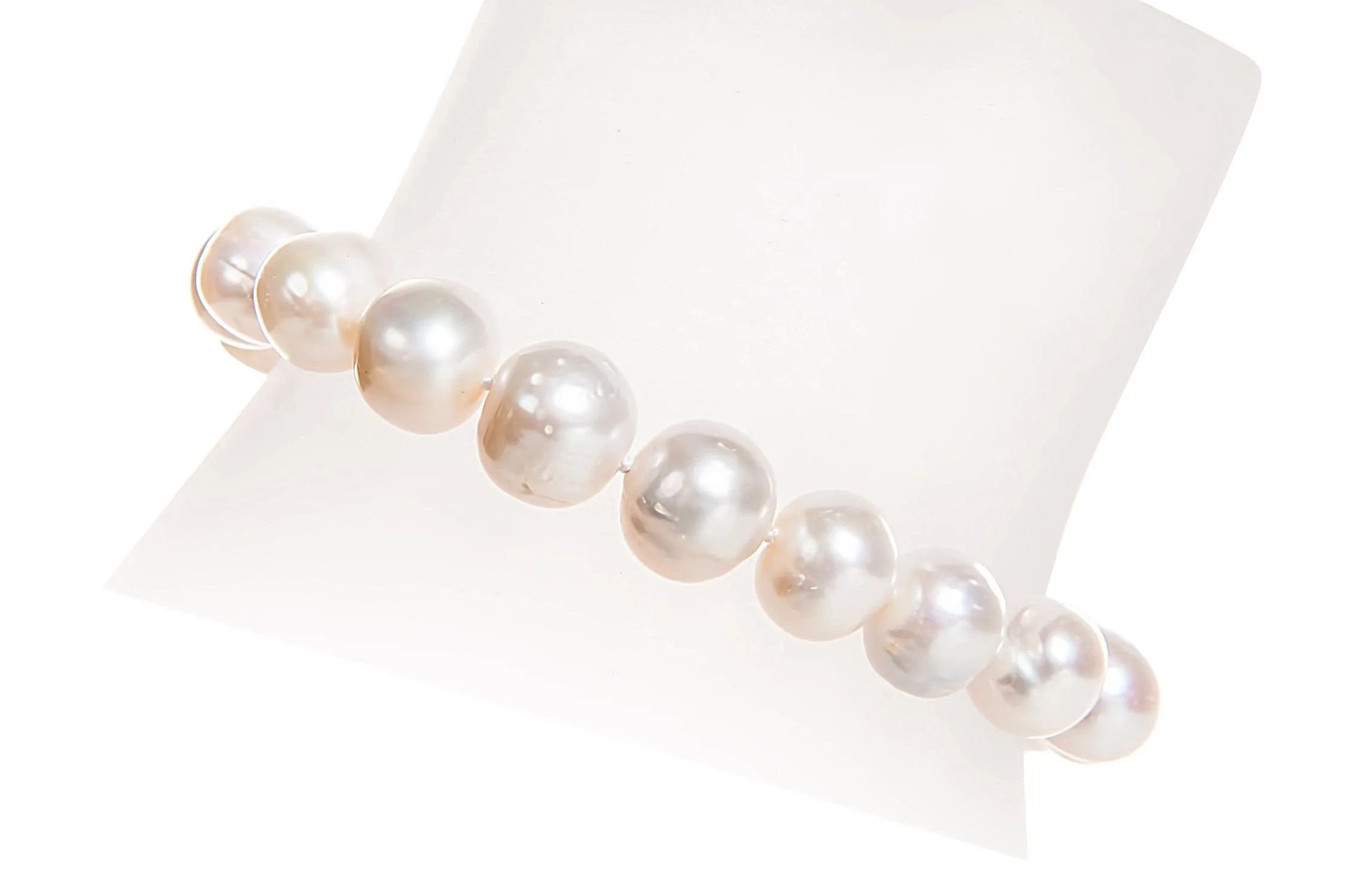 Single Strand White Freshwater Pearl Bracelet 9-10mm