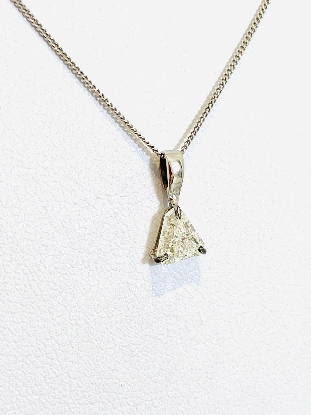 Solitaire Diamond .4cts Pendant On A 18k White Gold Necklace