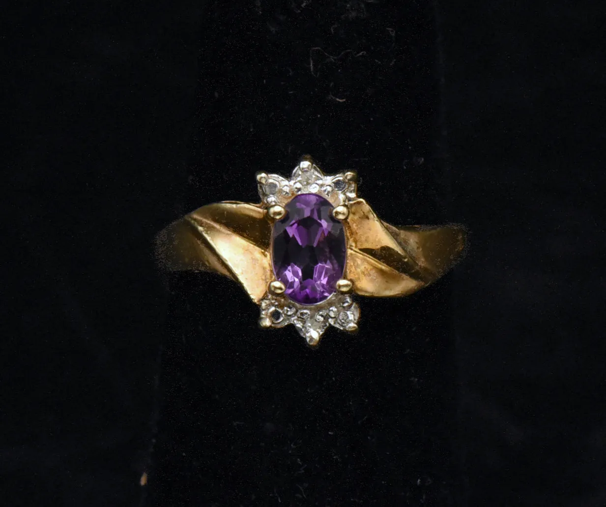 Vintage 10k Gold Amethyst and Diamonds Ring - Size 3